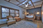 River Lodge: Lower-Level Bedroom